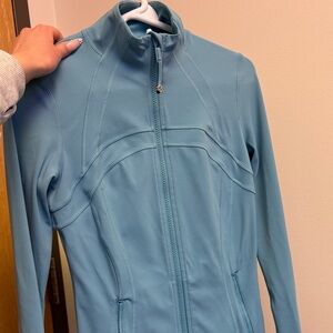Blue lululemon define jacket size 6 perfect condition